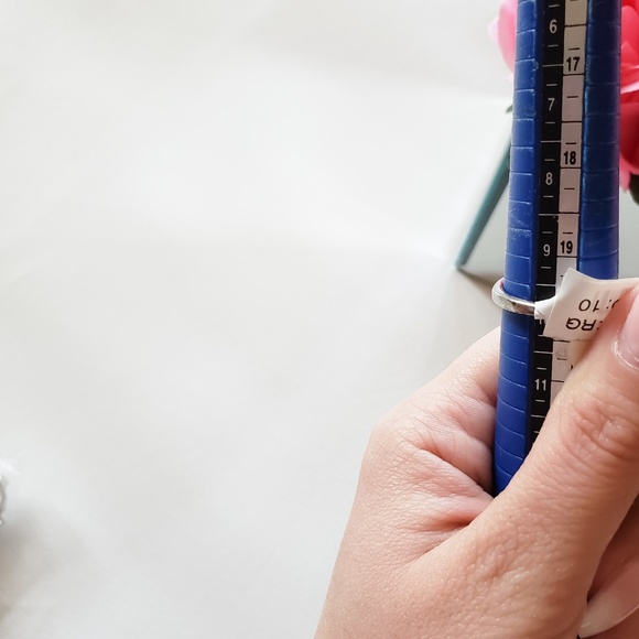 Fashion jewelry 18k Gold Plated Heart Shaped Ring - Picture 3 of 3